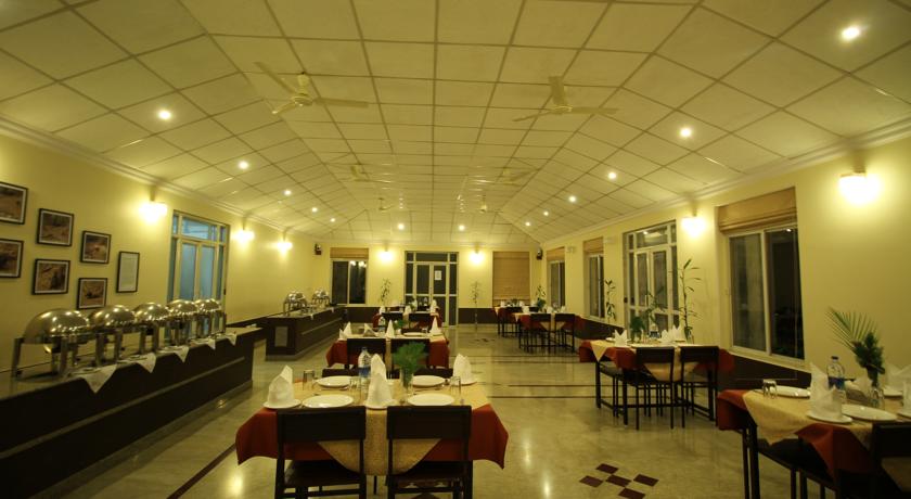Village Machaan Resorts